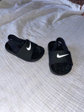 Nike Black and White Baby Boy Slide Sandals with Back Strap